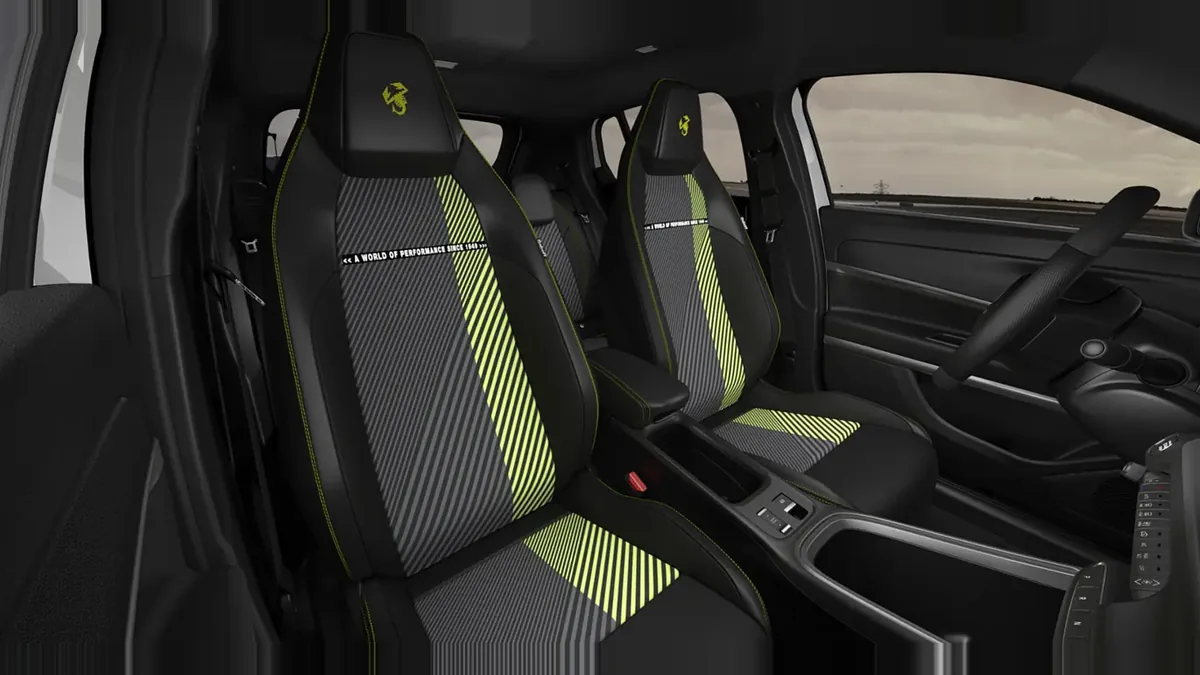 Abarth 600e Turismo nuevo en renting — vista 6