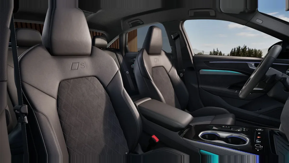 Audi A6 TDI 150kW (204CV) S Tronic Black Line de ocasión en renting — Interior