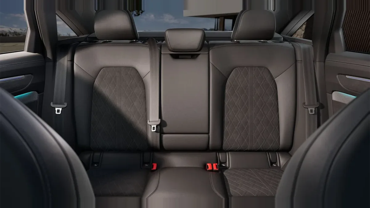 Audi A6 TDI 150kW (204CV) S Tronic Black Line de ocasión en renting — vista 6
