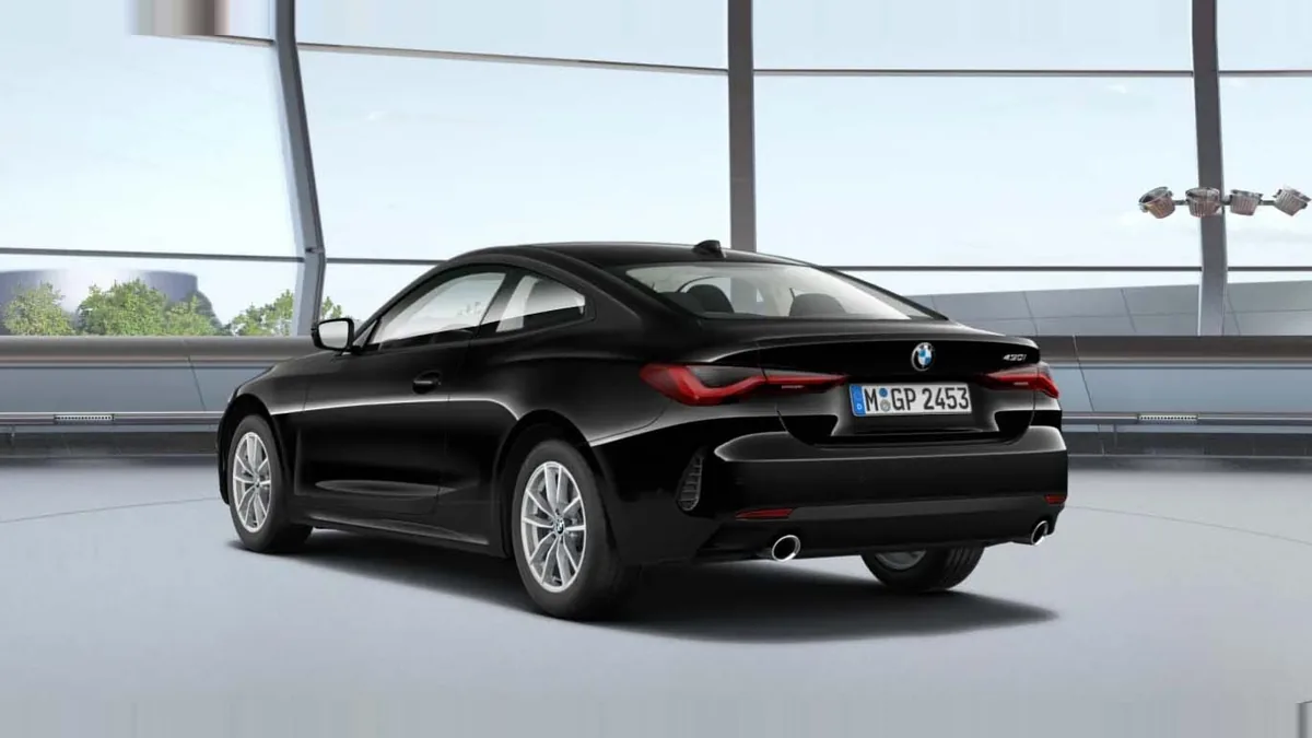 BMW Serie 4 420i Coupé de ocasión en renting — Interior