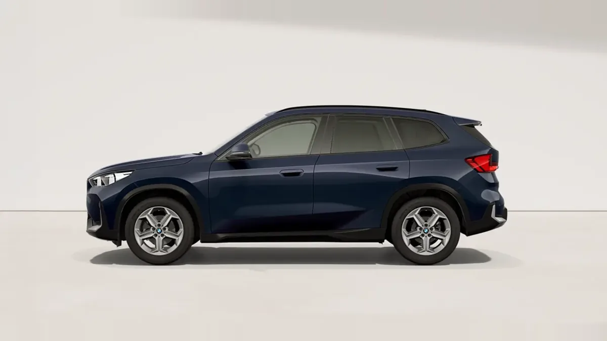 BMW X1 sDrive20d nuevo en renting — Lateral