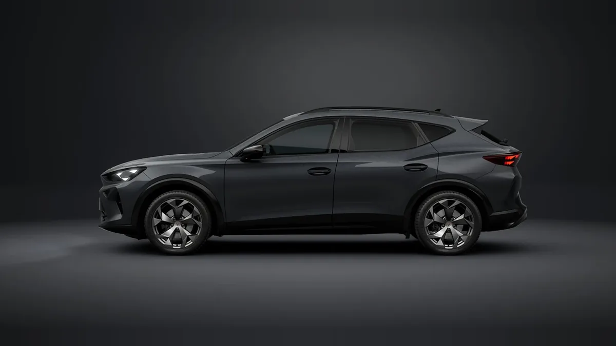 CUPRA Formentor eTSI 1.5 110kW (150CV) DSG 7vel. de ocasión en renting — Lateral