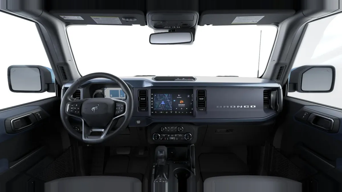 Ford Bronco Outer Banks 2.7 Ecoboost 335CV Automático 4x4 de ocasión en renting — Delantera