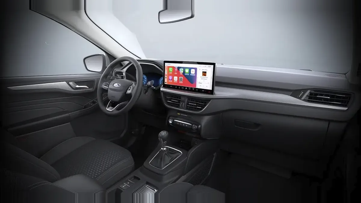 Ford Kuga Titanium 1.5 Ecoboost 150CV II de ocasión en renting — Interior