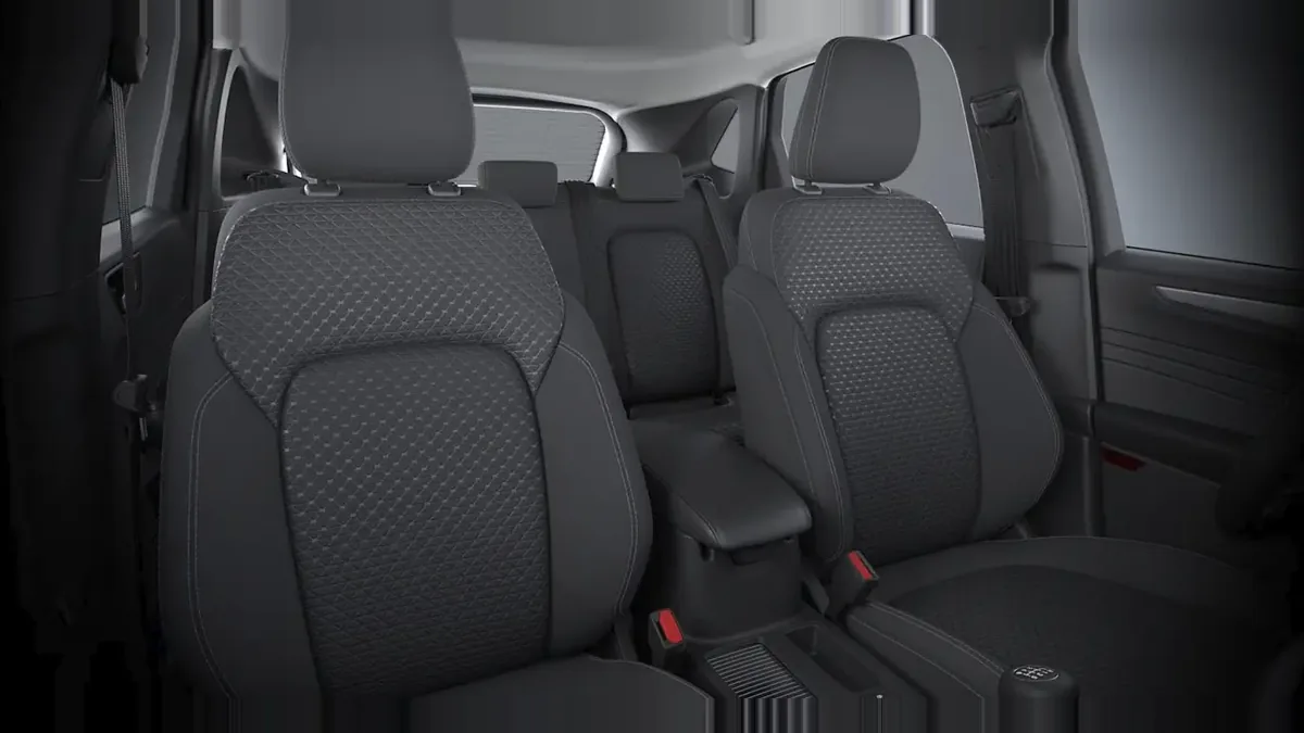 Ford Kuga Titanium 1.5 Ecoboost 150CV II de ocasión en renting — vista 6