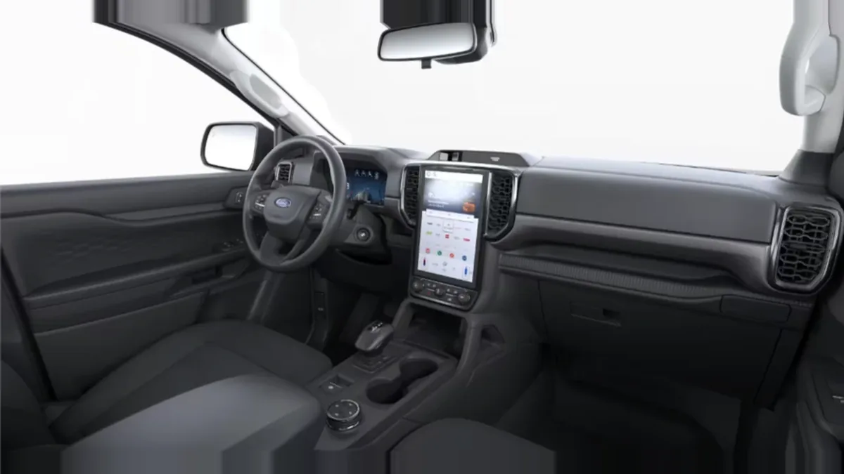 Ford Ranger XLT Doble Cabina 3.0 EcoBlue V6 240CV Automático de ocasión en renting — Interior