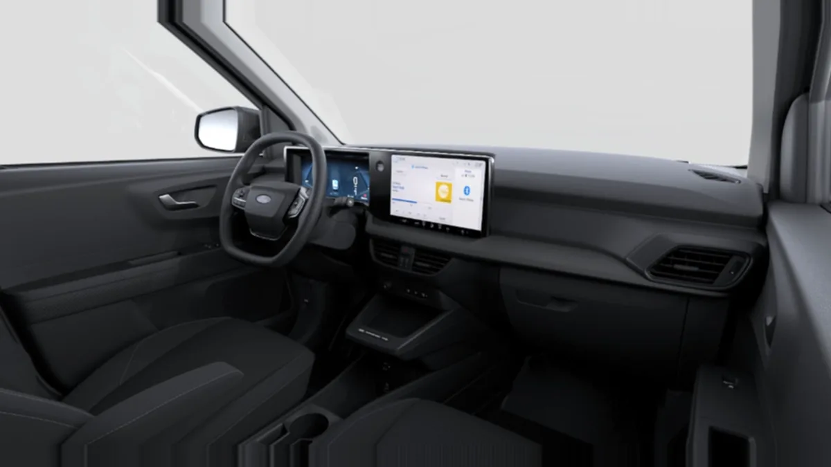 Ford Transit Courier Van Trend BEV 136cv Automática II de ocasión en renting — Interior