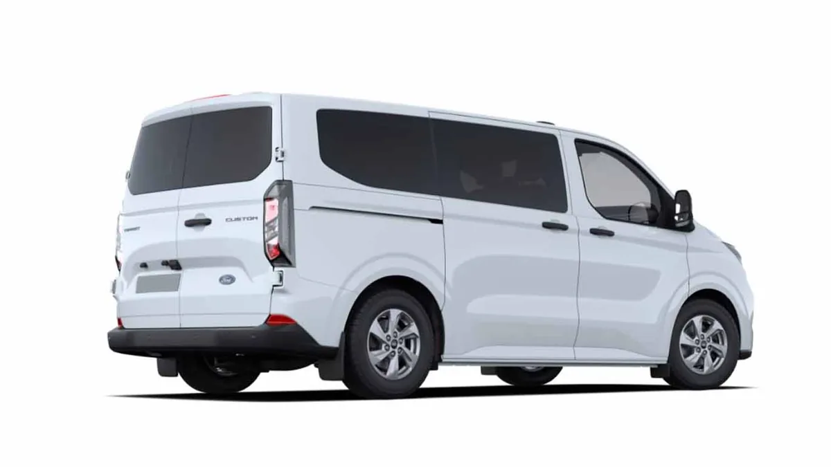 Ford Transit Custom Kombi 2.0 EcoBlue 150Cv 320 L1 Trend M1 II de ocasión en renting — Trasera