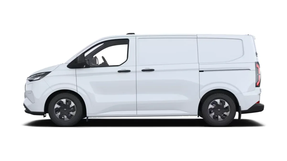 Ford TRANSIT CUSTOM Van BEV 83kWh 100kW 320 L1 Trend de ocasión en renting — Lateral