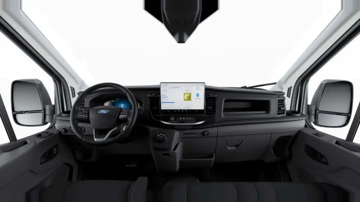 Ford Transit Van 350 L3 BEV Trend 184cv RWD II de ocasión en renting — Trasera