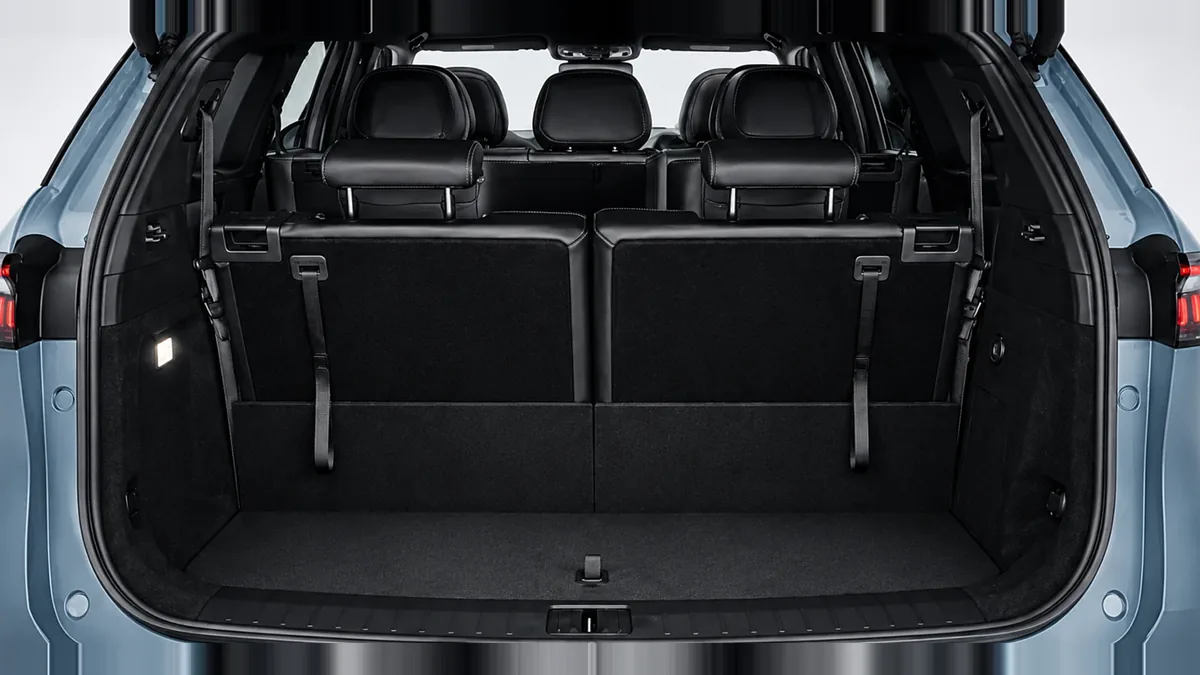Jaecoo 8 PHEV Exclusive 1.5 TGDI 3DHT AWD 7p. de ocasión en renting — vista 6