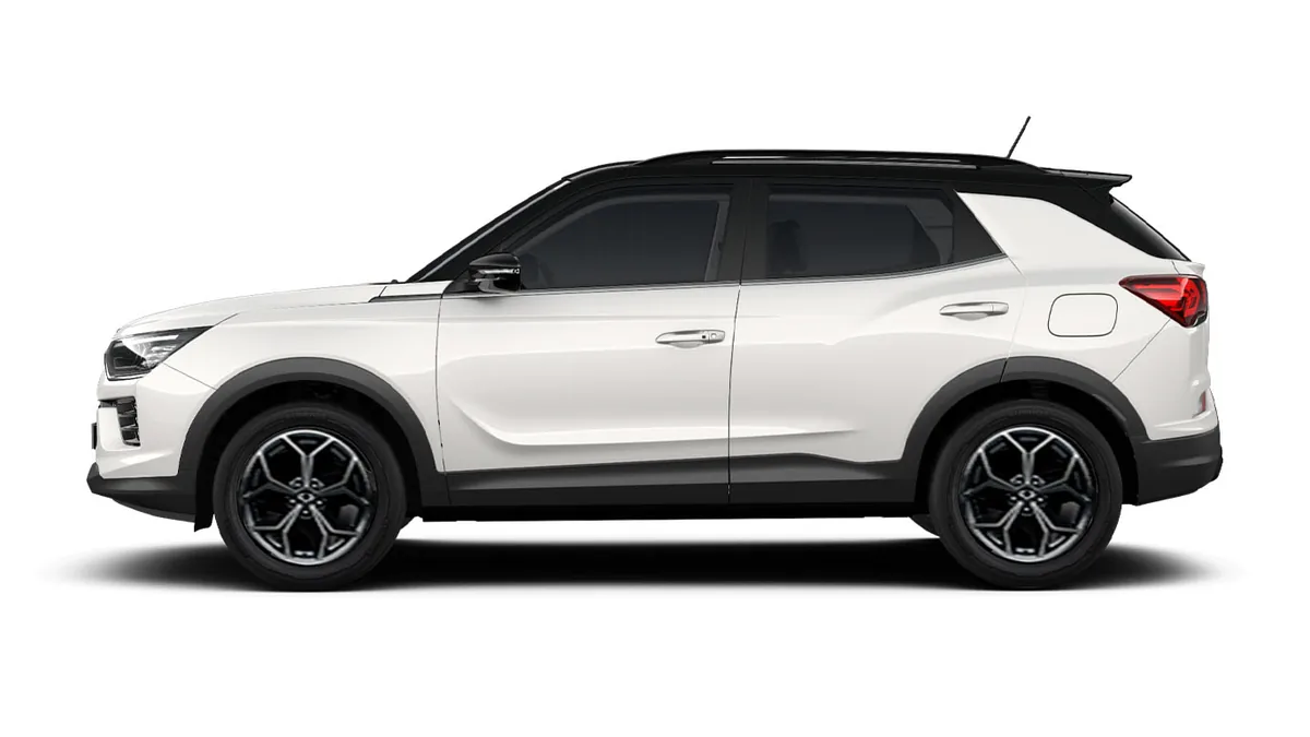 KGM Korando G15 Urban Plus 4x2 de ocasión en renting — Lateral