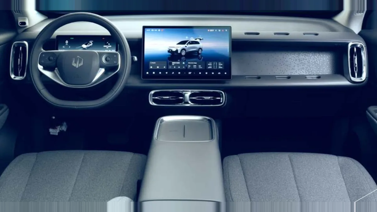 Leapmotor B10 REEV 18.8 kWh Life AT de ocasión en renting — Interior