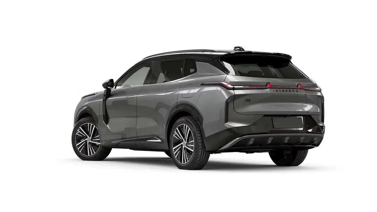 Lynk & Co 08 1.5 PHEV Core nuevo en renting — Trasera