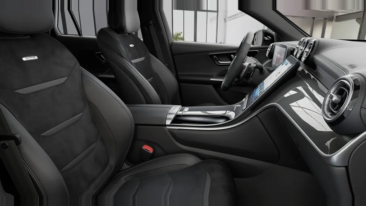 Mercedes-AMG GLC Coupé 63 S E Performance nuevo en renting — Interior