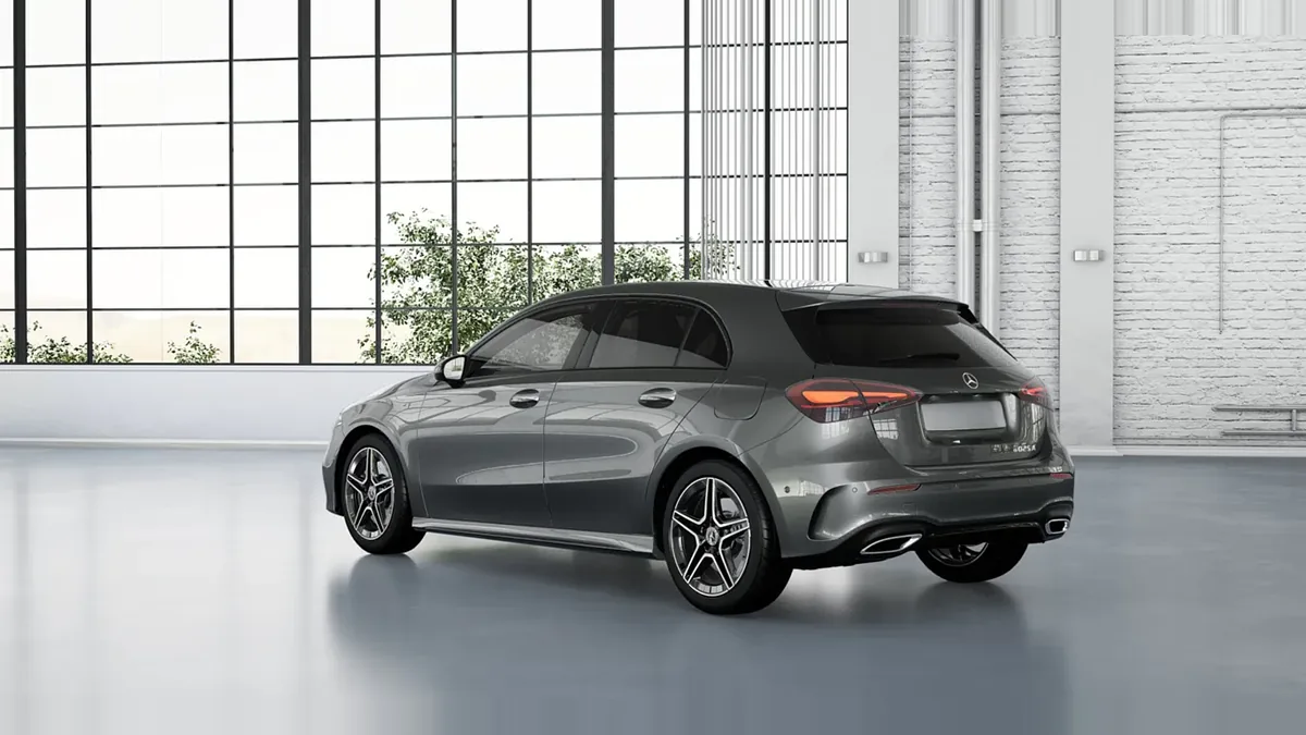 Mercedes-Benz CLASE A 250 e con tecnología híbrida EQ nuevo en renting — Lateral
