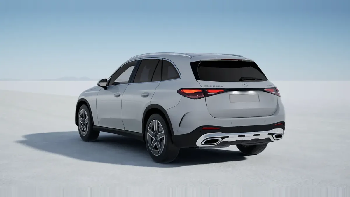 Mercedes-Benz GLC 220D 4MATIC de ocasión en renting — Trasera