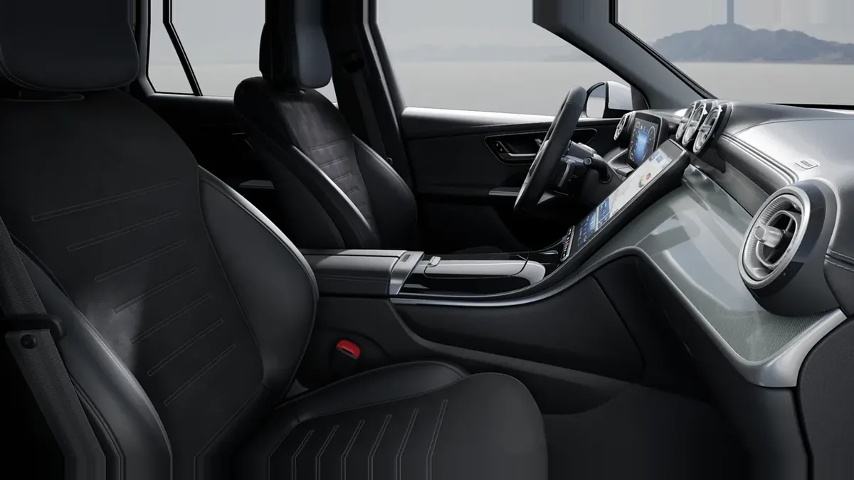 Mercedes-Benz GLC 220D 4MATIC de ocasión en renting — Interior