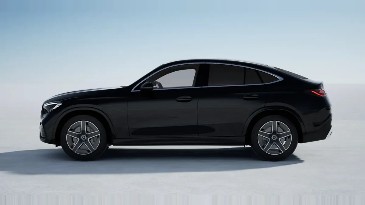 Mercedes-Benz GLC Coupé 300 de 4MATIC QS de ocasión en renting — Lateral