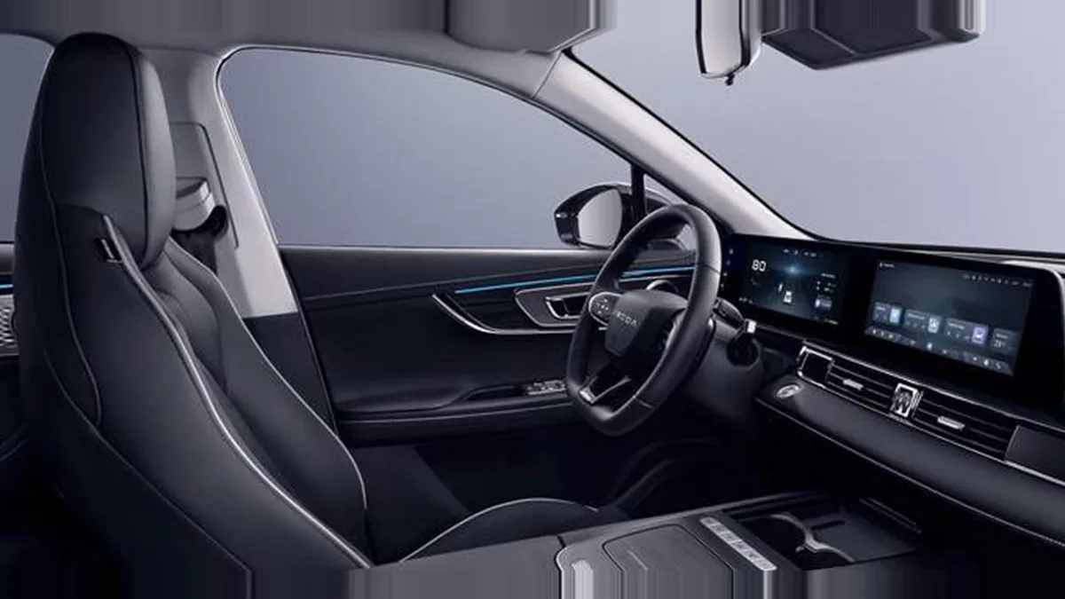 Omoda 5 EV 61kWh Pure 155kW de ocasión en renting — Trasera