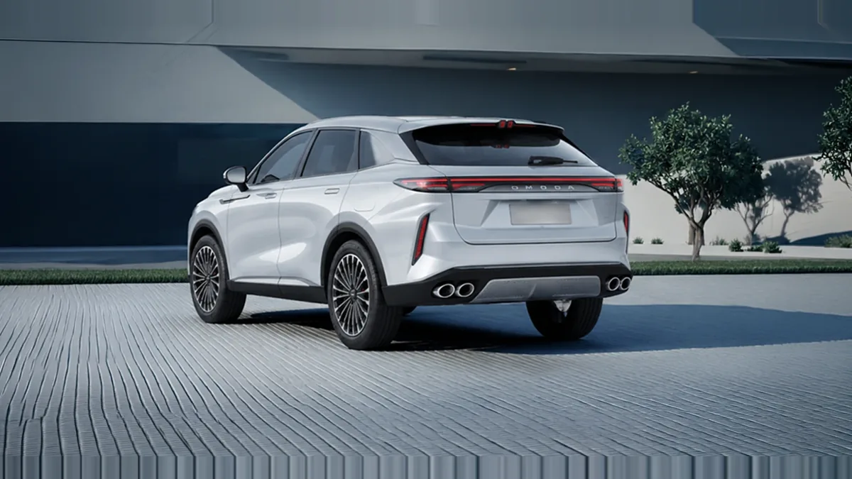 Omoda 9 SHS Premium 1.5 TGDI 3DHT 395kW (537CV) AWD de ocasión en renting — Trasera