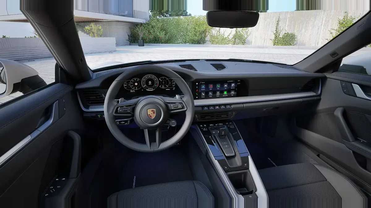 Porsche 911 Carrera de ocasión en renting — Delantera