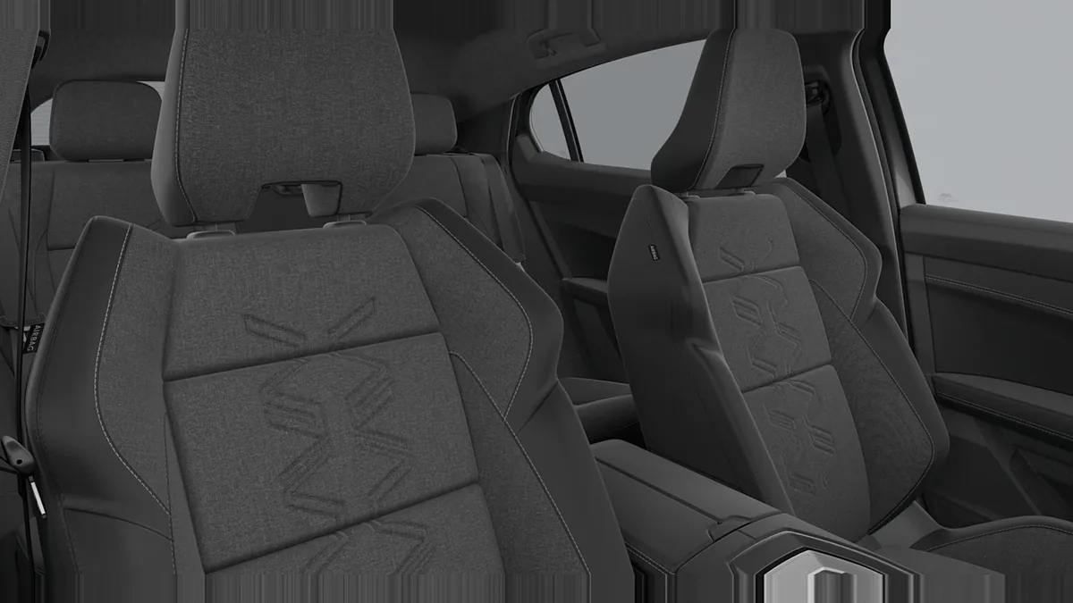 Renault RAFALE TECHNO E-TECH FULL HYBRID 200CV de ocasión en renting — Interior