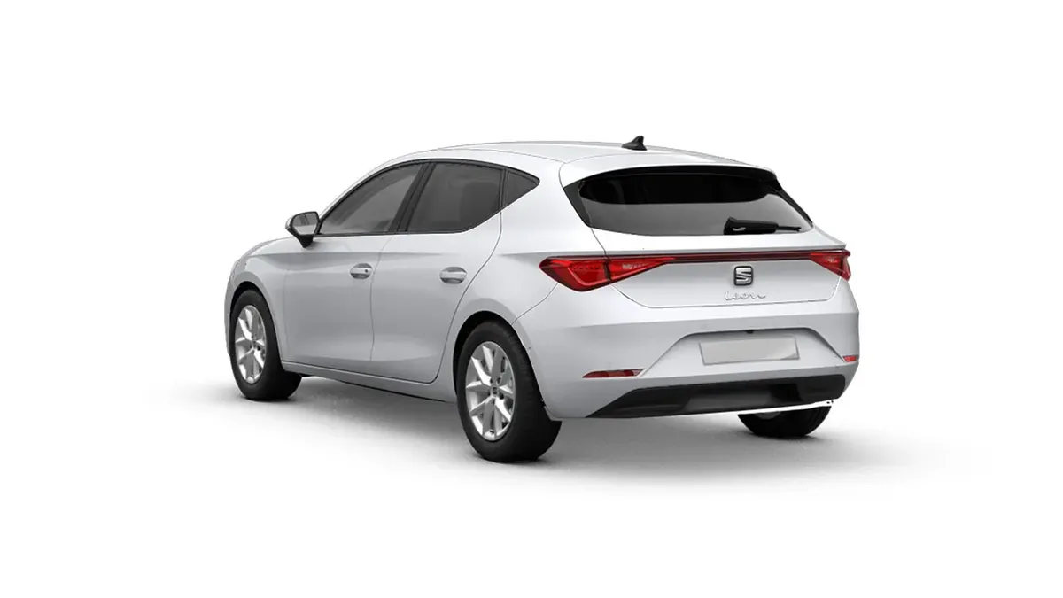 SEAT León 1.5 eTSI DSG-7 S&S Style XL de ocasión en renting — Interior