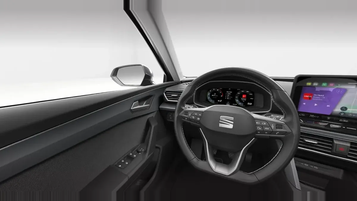 SEAT León 1.5 eTSI Style Fleet Pack nuevo en renting — Delantera