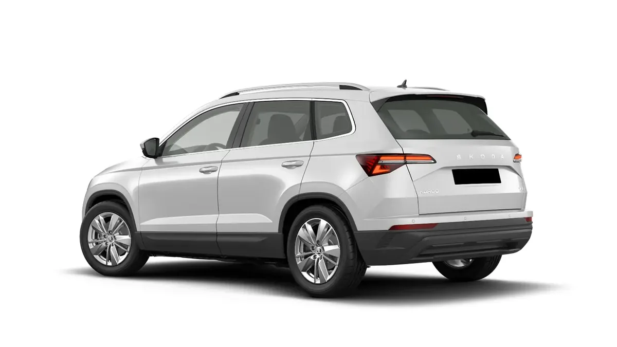 Škoda Karoq Selection 2.0 TDI 150cv 4x4 DSG nuevo en renting — Delantera