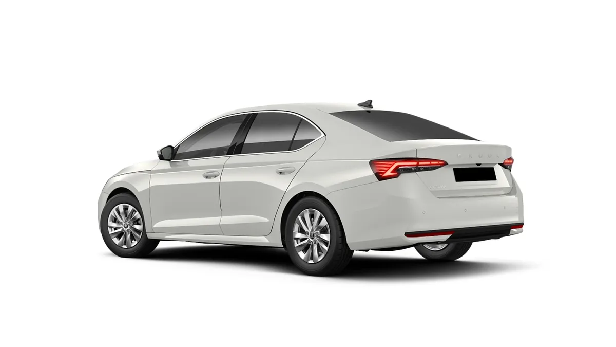 Škoda Octavia Limo Selection 2.0 TDI 150CV DSG 7vel de ocasión en renting — Trasera