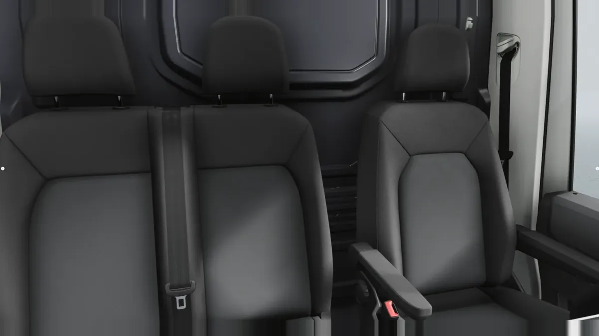 Volkswagen Crafter 35 Fresh Van BM L3 2.0 TDI FWD 103kW (140CV)  - ISOTERMO nuevo en renting — vista 7