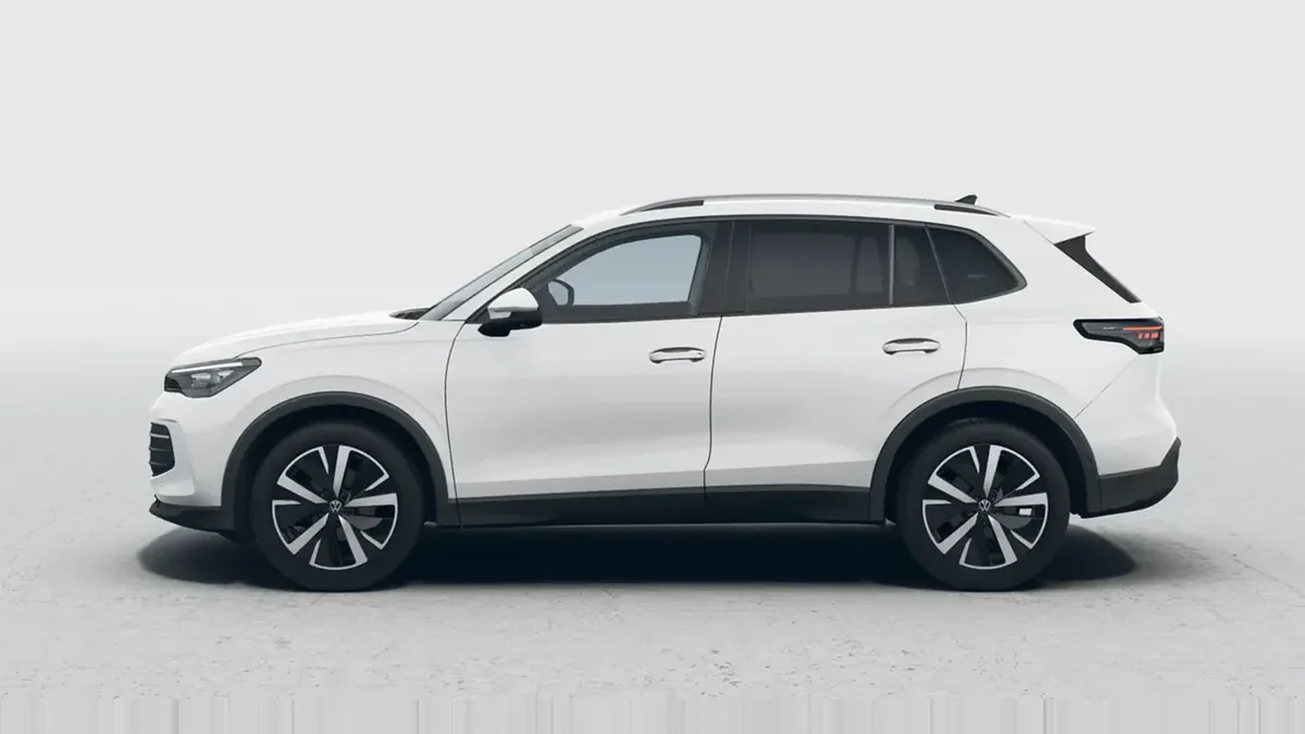 Volkswagen Tiguan "Más" 2.0 TDI DSG nuevo en renting — Trasera