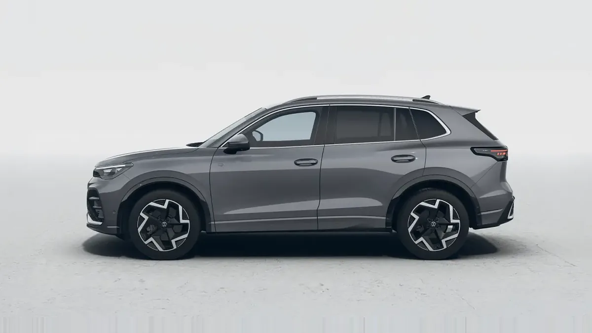 Volkswagen Tiguan R-Line 2.0 TDI 110kW DSG de ocasión en renting — Delantera