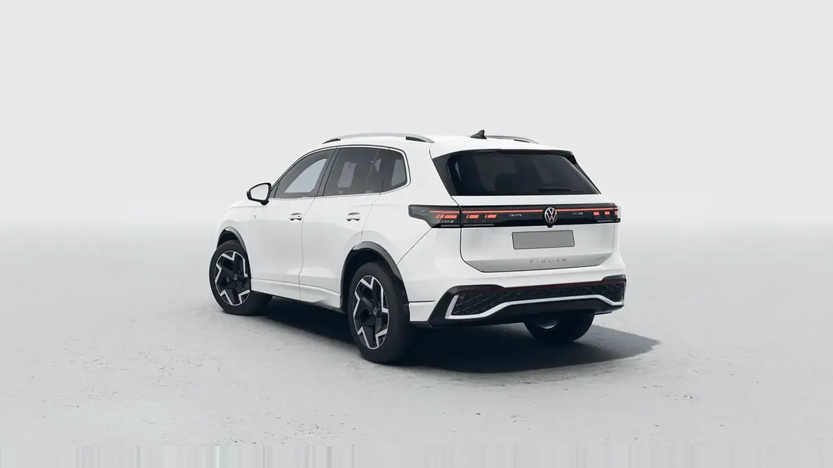 Volkswagen Tiguan R-Line 2.0 TDI 110kW DSG de ocasión en renting — Interior