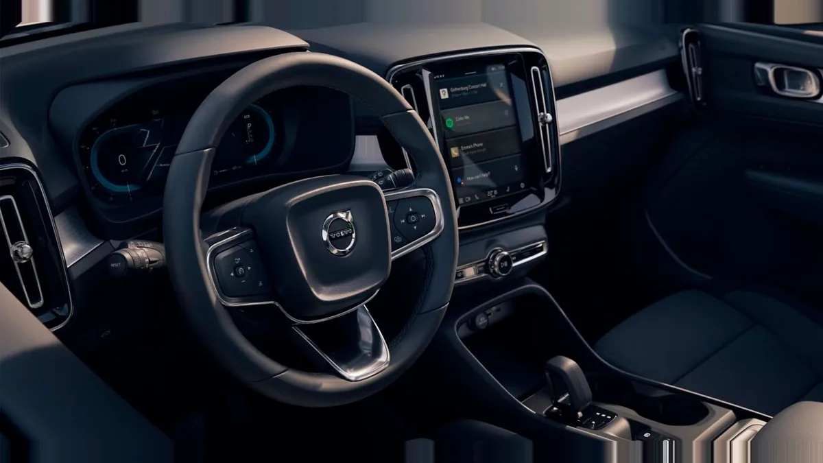 Volvo XC40 2.0 B3 Core G Auto de ocasión en renting — Interior